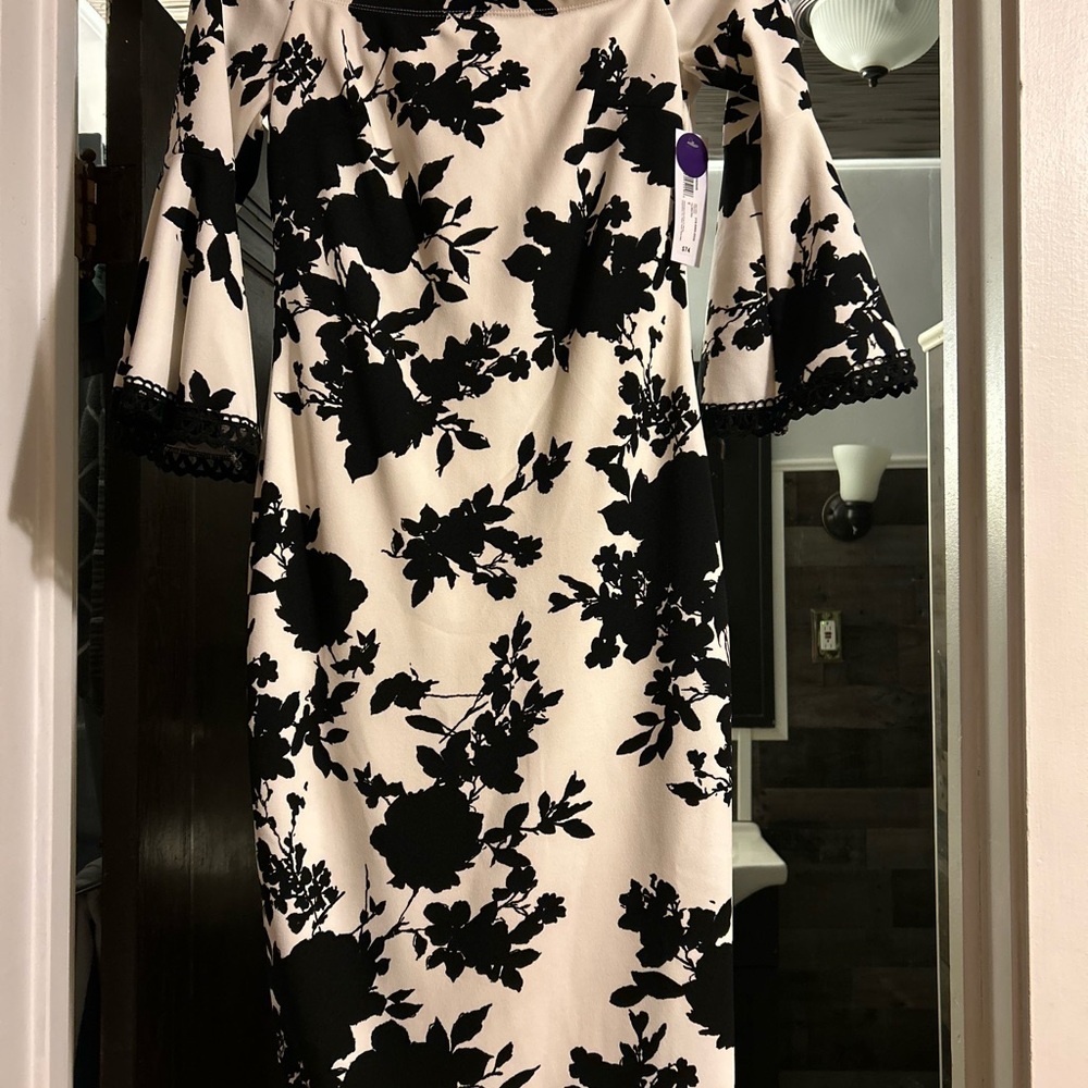 Premier Amour  Black and White Floral Off the Shoulder Sheath Dress NWT